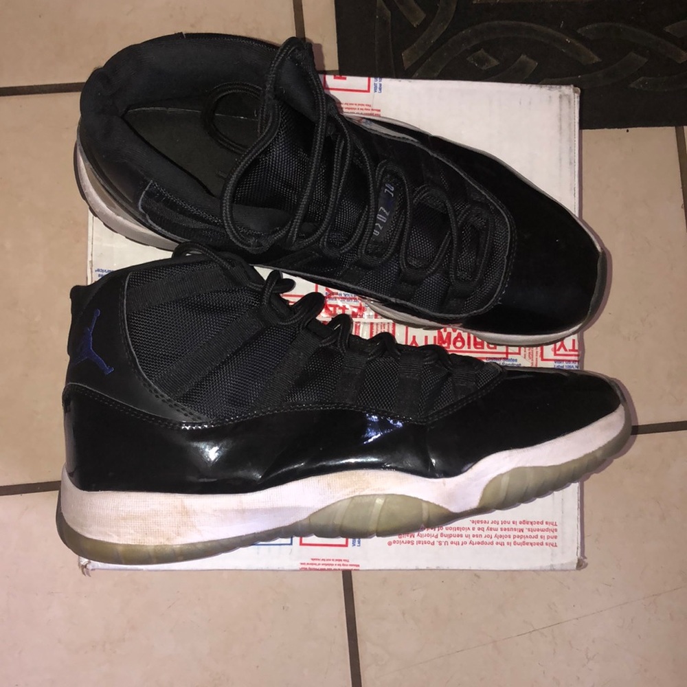 Jordan 11 Spacejam